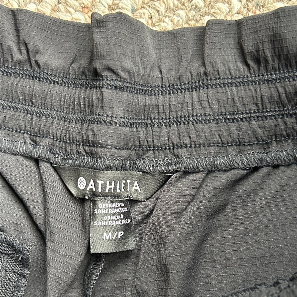 NWT Athleta Trekkie Parachute Black pants - Picture 4 of 7